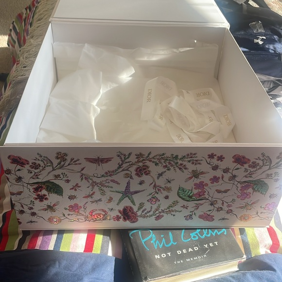 Authentic Christian Dior box - Picture 4 of 6